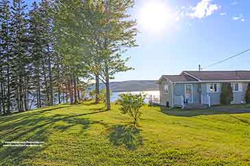 Bras dOr Beach House - Ferienhaus und Zimmer auf Cape Breton Island, Nova Scotia, Kanada