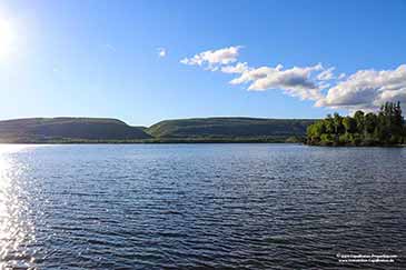 Sonnenuntergang über dem Bras d’Or Lake auf Cape Breton Island Nova Scotia